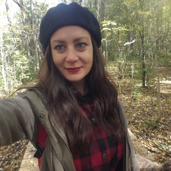 Meet your Posher, Tracy - Picture 2 of 3